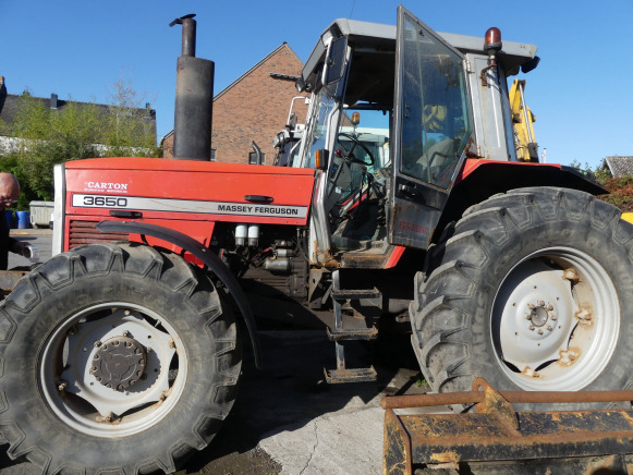 Tracteur agricole Massey Ferguson 3650 4WD (Vin: SMFA44TCOW8602172) - Trator: foto 2 Tracteur agricole Massey Ferguson 3650 4WD (Vin: SMFA44TCOW8602172) - Trator: foto 2