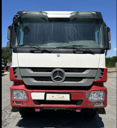 Tracteur routier 4x4 Mercedes Actros 2046 AS (2013 - 648.117 km) - Tractor: foto 2 Tracteur routier 4x4 Mercedes Actros 2046 AS (2013 - 648.117 km) - Tractor: foto 2