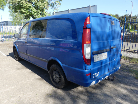 REF:7128 - Camionnette Mercedes-Benz Vito (2011-346.992 km) - Veículo comercial: foto 4 REF:7128 - Camionnette Mercedes-Benz Vito (2011-346.992 km) - Veículo comercial: foto 4
