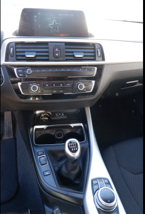 Voiture BMW 118.i - Hatchback: foto 4 Voiture BMW 118.i - Hatchback: foto 4