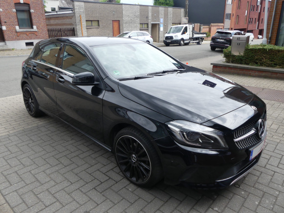 Voiture Mercedes-Benz A 180 (2018-96.204 km-VIN:WDD1760121J776850) - Automóvel: foto 4 Voiture Mercedes-Benz A 180 (2018-96.204 km-VIN:WDD1760121J776850) - Automóvel: foto 4