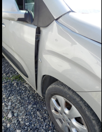 Voiture Opel Combo LIFE (2020-164.299 km-VIN:WOVECYHYLJ618520) - Carrinha cabine dupla: foto 3 Voiture Opel Combo LIFE (2020-164.299 km-VIN:WOVECYHYLJ618520) - Carrinha cabine dupla: foto 3