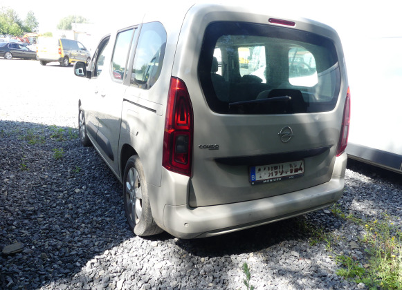 Voiture Opel Combo LIFE (2020-164.299 km-VIN:WOVECYHYLJ618520) - Carrinha cabine dupla: foto 5 Voiture Opel Combo LIFE (2020-164.299 km-VIN:WOVECYHYLJ618520) - Carrinha cabine dupla: foto 5