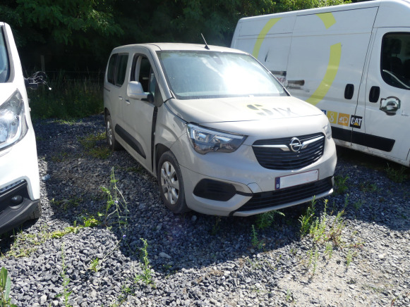Voiture Opel Combo LIFE (2020-164.299 km-VIN:WOVECYHYLJ618520) - Carrinha cabine dupla: foto 2 Voiture Opel Combo LIFE (2020-164.299 km-VIN:WOVECYHYLJ618520) - Carrinha cabine dupla: foto 2