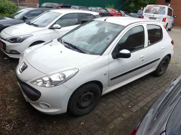 Voiture Peugeot 206+ (2010-119.445 km) - Automóvel: foto 2 Voiture Peugeot 206+ (2010-119.445 km) - Automóvel: foto 2