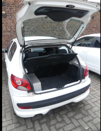 Voiture Peugeot 206+ (2010-119.445 km) - Automóvel: foto 3 Voiture Peugeot 206+ (2010-119.445 km) - Automóvel: foto 3