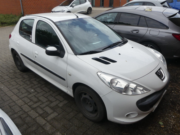 Voiture Peugeot 206+ (2010-119.445 km) - Automóvel: foto 1 Voiture Peugeot 206+ (2010-119.445 km) - Automóvel: foto 1