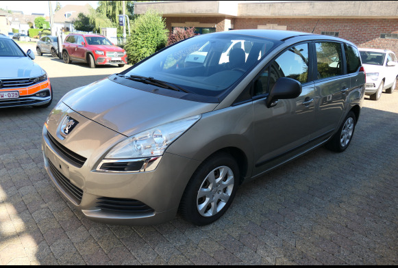 Voiture Peugeot 5008 (2013-165.686 km) - Automóvel: foto 1 Voiture Peugeot 5008 (2013-165.686 km) - Automóvel: foto 1