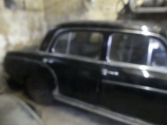 Voiture ancêtre Mercedes-Benz 220S Poton - Automóvel: foto 4 Voiture ancêtre Mercedes-Benz 220S Poton - Automóvel: foto 4