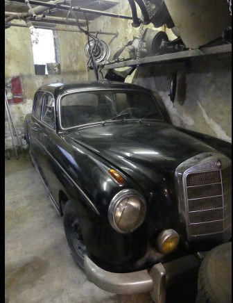 Voiture ancêtre Mercedes-Benz 220S Poton - Automóvel: foto 1 Voiture ancêtre Mercedes-Benz 220S Poton - Automóvel: foto 1