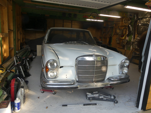 Voiture ancêtre Mercedes-Benz 280S (1972-83.435 km)(VIN: 10801610083599) - Automóvel: foto 1 Voiture ancêtre Mercedes-Benz 280S (1972-83.435 km)(VIN: 10801610083599) - Automóvel: foto 1