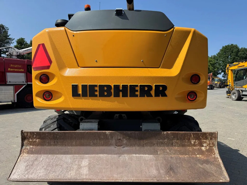 Liebherr A914 2019 7300 uur !! NL MACHINE !! - Escavadeira de rodas: foto 5 Liebherr A914 2019 7300 uur !! NL MACHINE !! - Escavadeira de rodas: foto 5