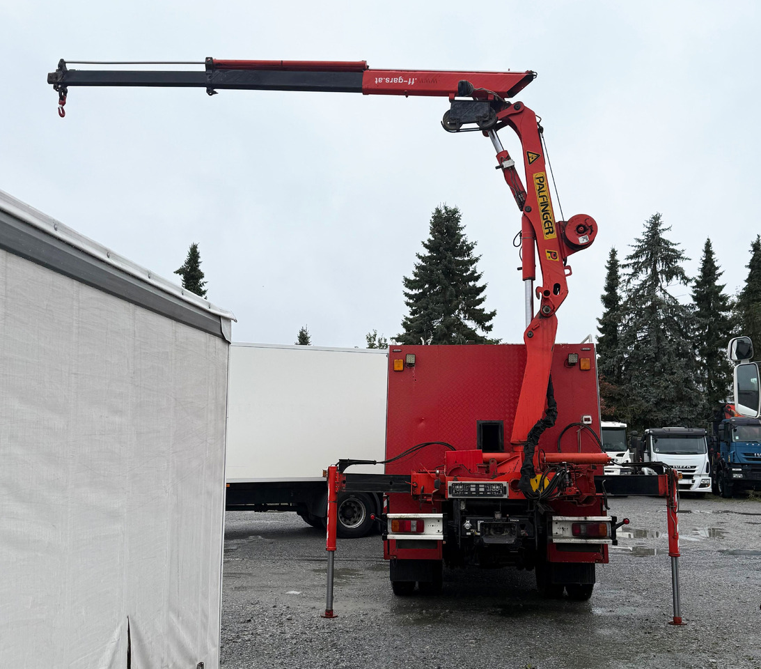 PALFINGER PK 7000 A crane with winch, Ladekran mit Seilwinde - Grua para camião: foto 1 PALFINGER PK 7000 A crane with winch, Ladekran mit Seilwinde - Grua para camião: foto 1