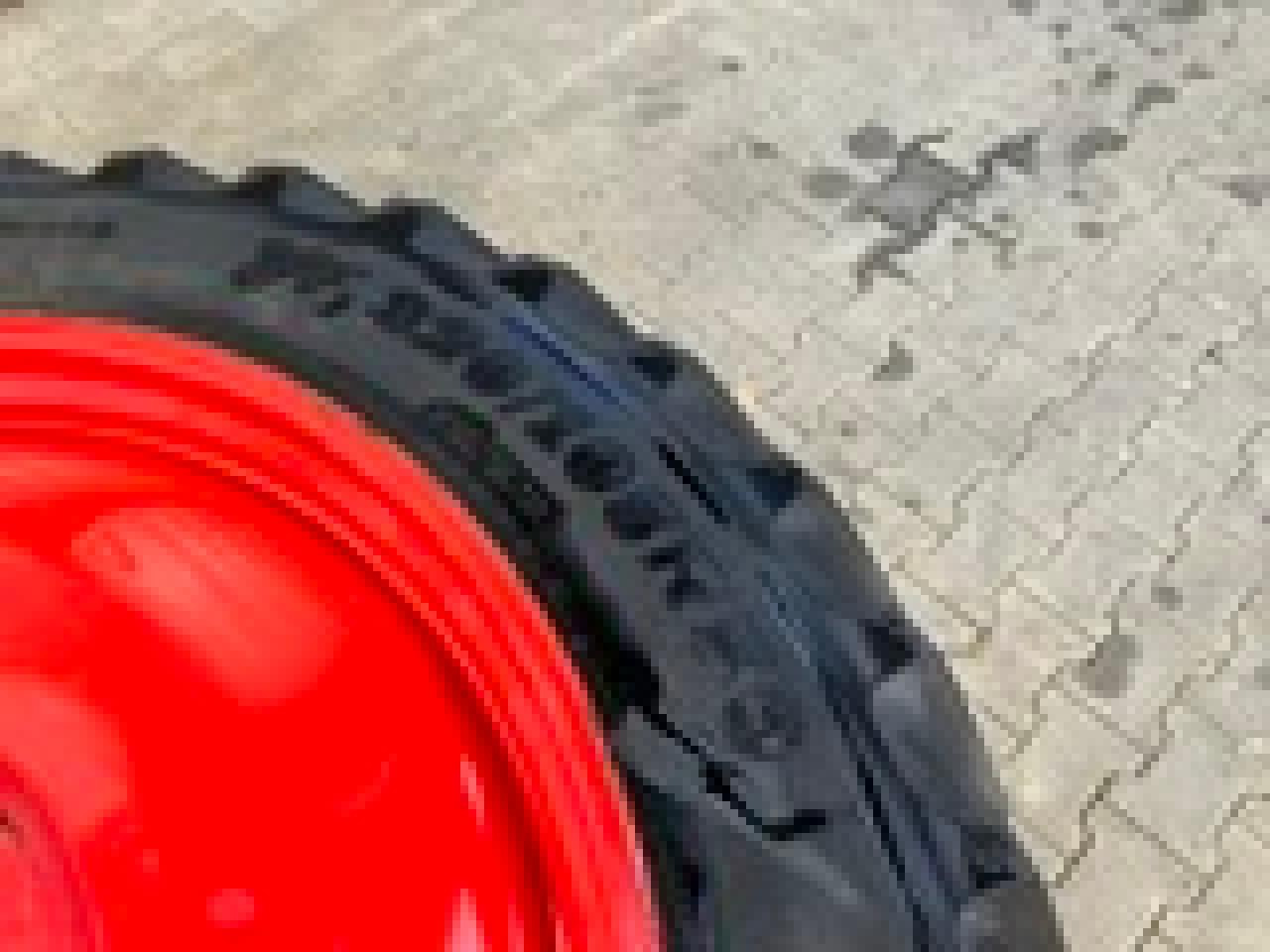 Alliance 320/105R50 - Pneu por Máquina agrícola: foto 2 Alliance 320/105R50 - Pneu por Máquina agrícola: foto 2