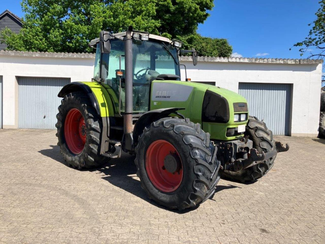 CLAAS Ares 696 - Trator: foto 1 CLAAS Ares 696 - Trator: foto 1