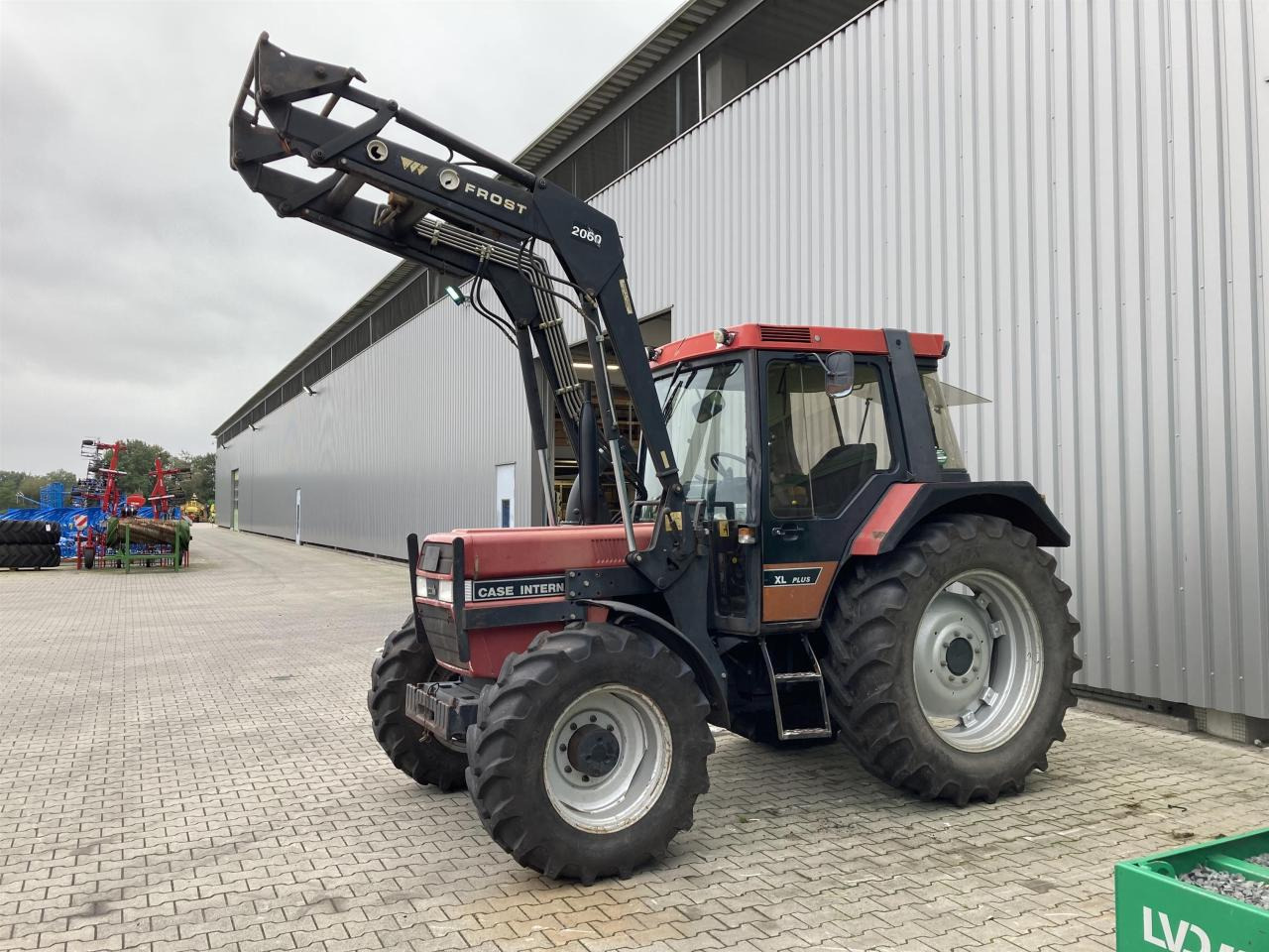 Case-IH 844 XL Plus - Trator: foto 1 Case-IH 844 XL Plus - Trator: foto 1