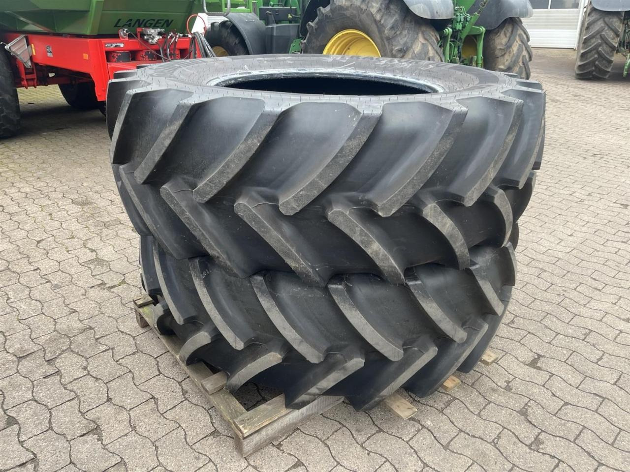 Continental 580/70R38 - Pneu por Máquina agrícola: foto 1 Continental 580/70R38 - Pneu por Máquina agrícola: foto 1