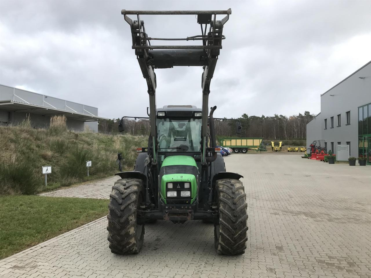 Deutz-Fahr Agrofarm 420 - Trator: foto 3 Deutz-Fahr Agrofarm 420 - Trator: foto 3