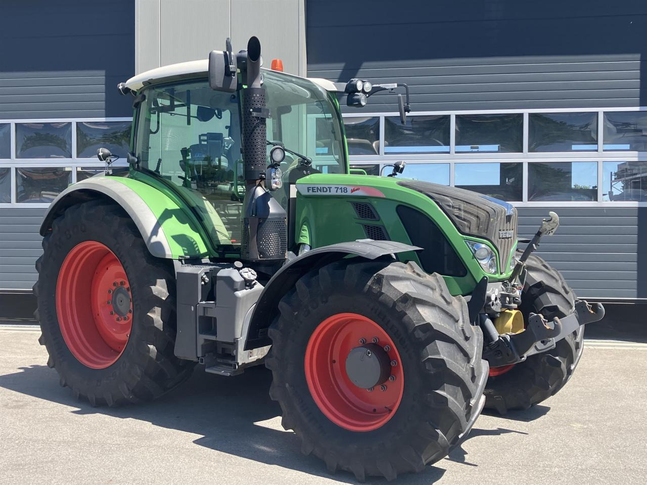 Fendt 718 Vario Profi - Trator: foto 1 Fendt 718 Vario Profi - Trator: foto 1
