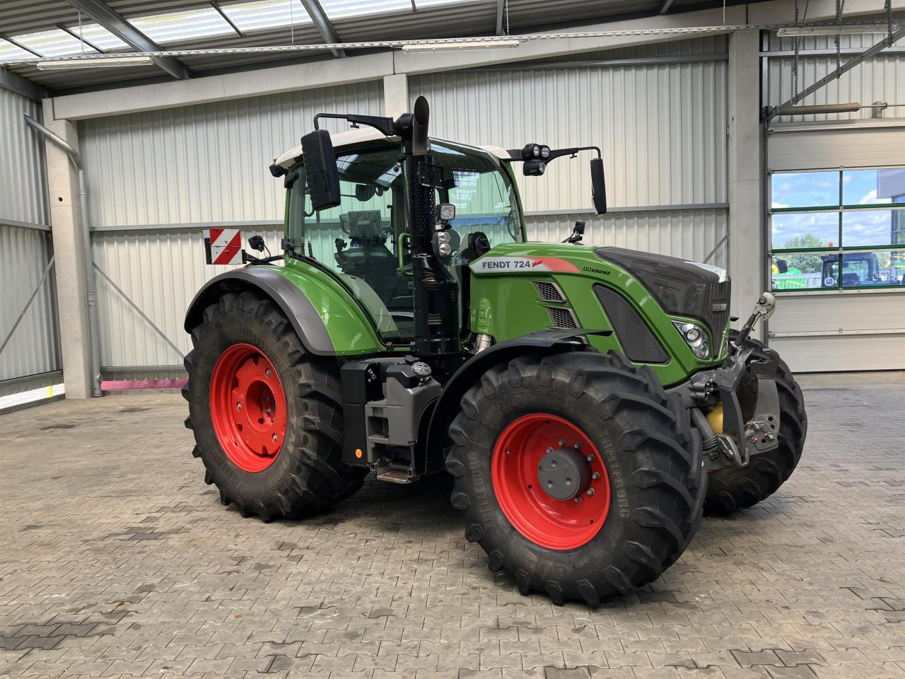 Fendt 724 Vario Profi Plus - Trator: foto 2 Fendt 724 Vario Profi Plus - Trator: foto 2