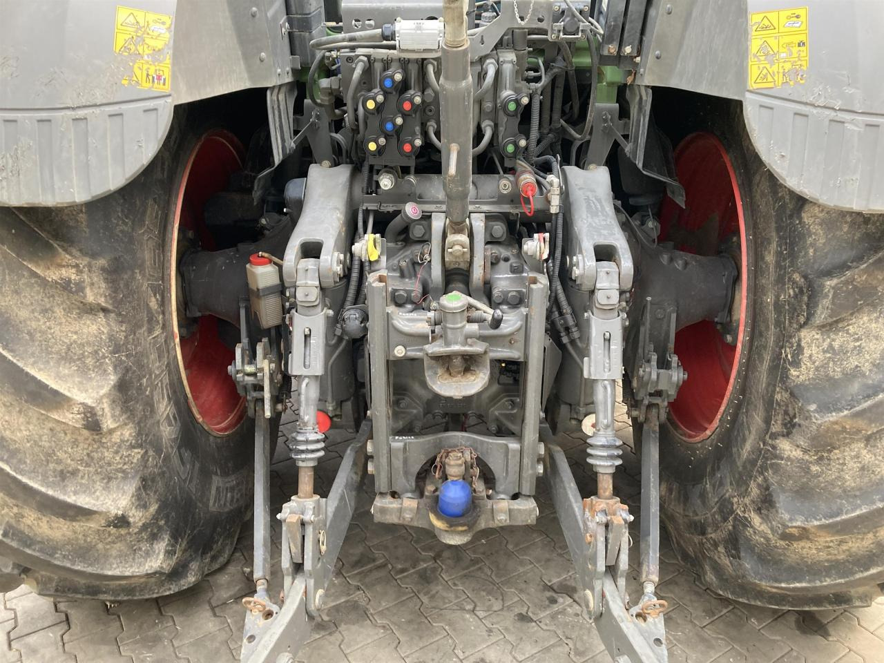 Fendt 828 Profi Plus - Trator: foto 5 Fendt 828 Profi Plus - Trator: foto 5