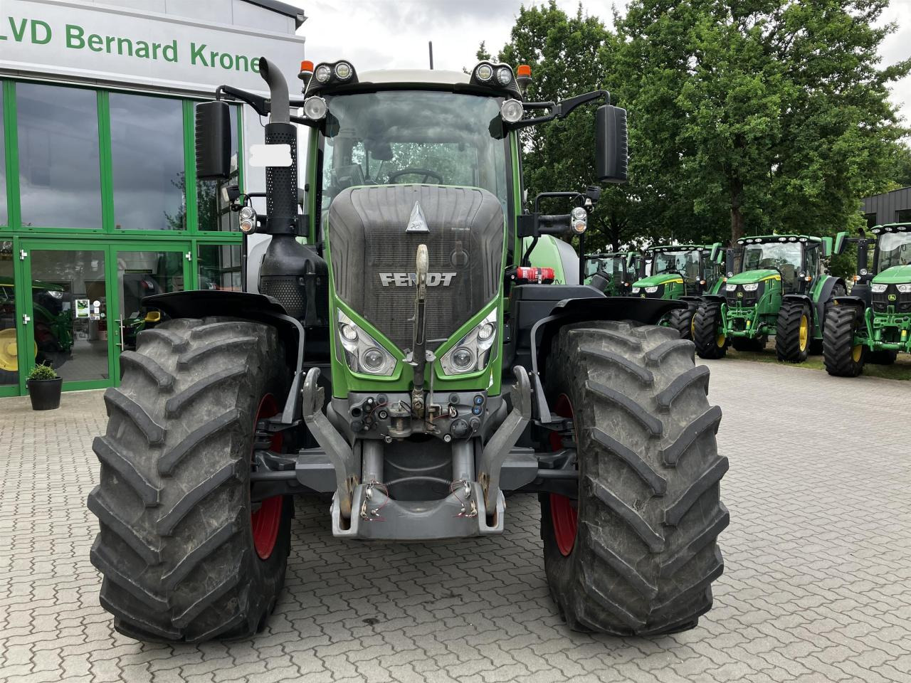 Fendt 828 Vario Profi Plus - Trator: foto 3 Fendt 828 Vario Profi Plus - Trator: foto 3