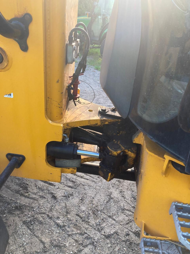 Empilhador telescópico JCB TM 220: foto 12