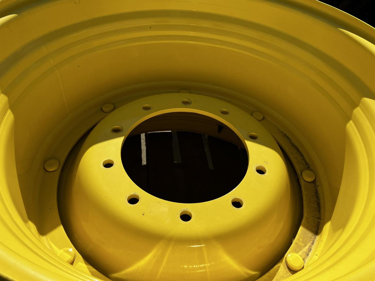 John Deere 20x30 - Pneu por Máquina agrícola: foto 2 John Deere 20x30 - Pneu por Máquina agrícola: foto 2