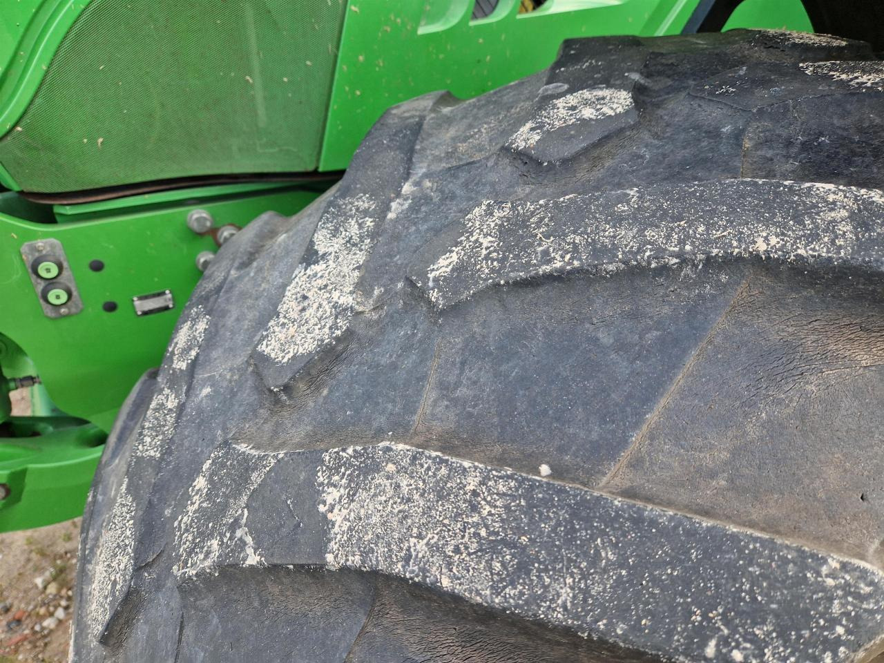 Trator John Deere 6140R: foto 8