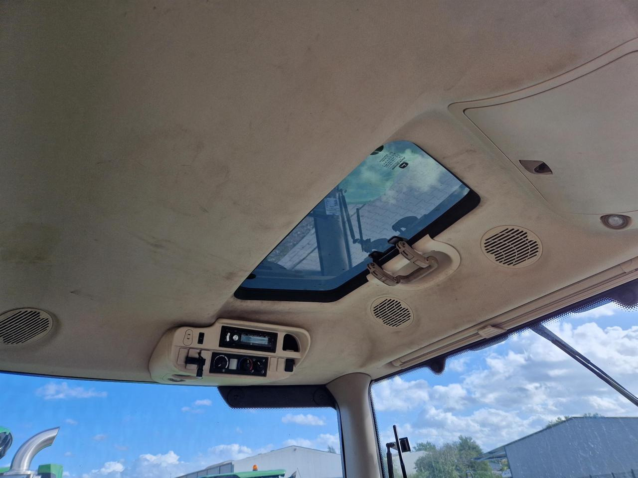 Trator John Deere 6140R: foto 11