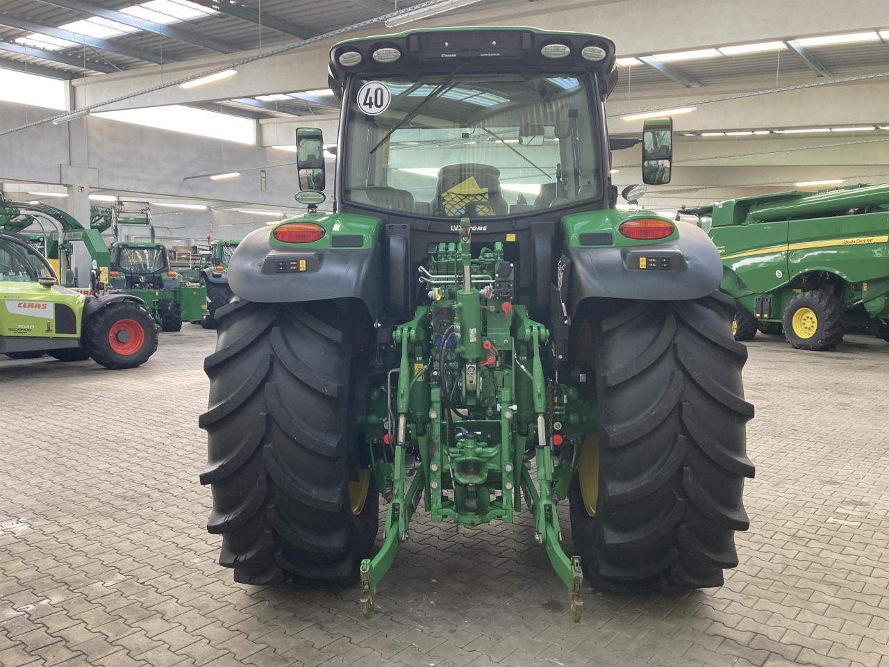 John Deere 6155R - Trator: foto 5 John Deere 6155R - Trator: foto 5
