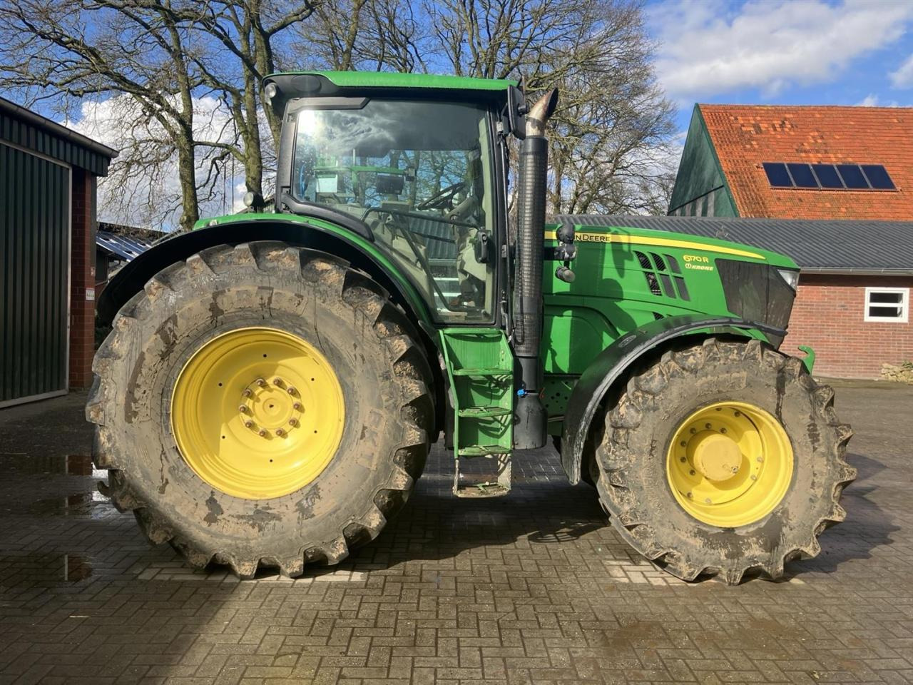 John Deere 6170R - Trator: foto 1 John Deere 6170R - Trator: foto 1