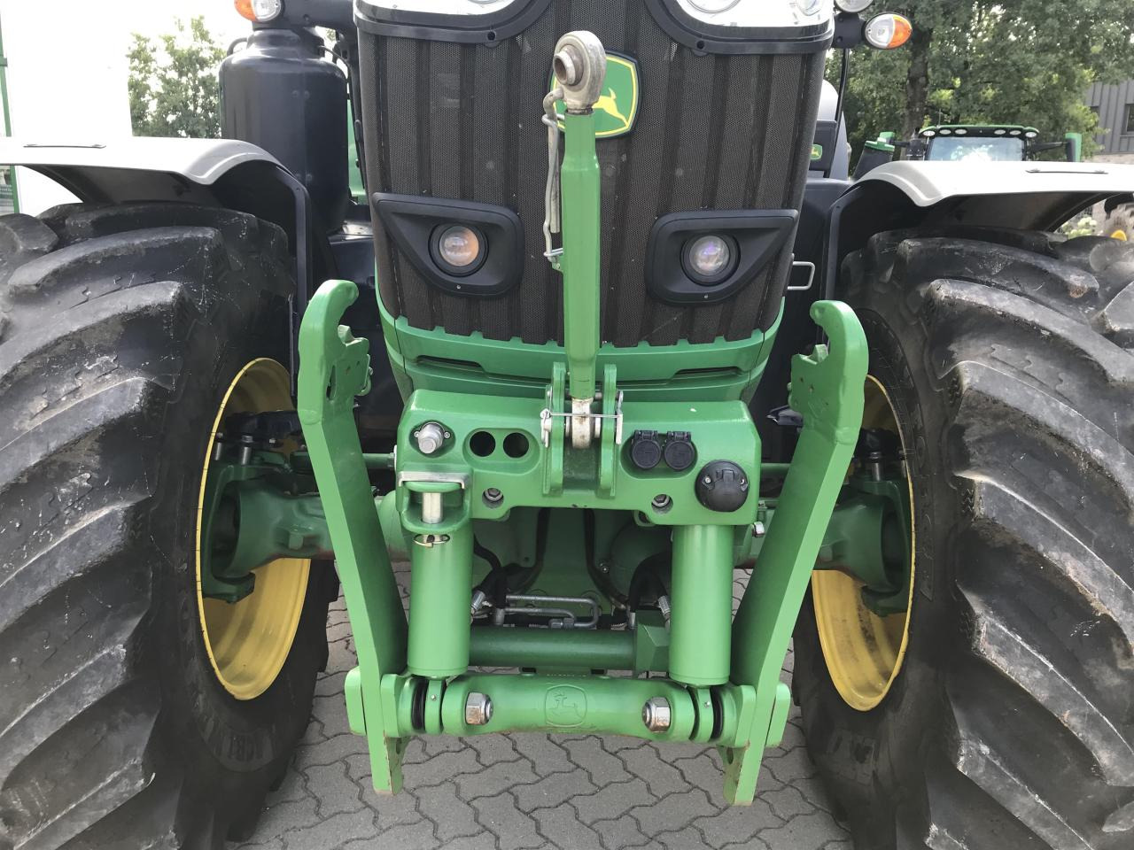 Trator John Deere 6195R: foto 6