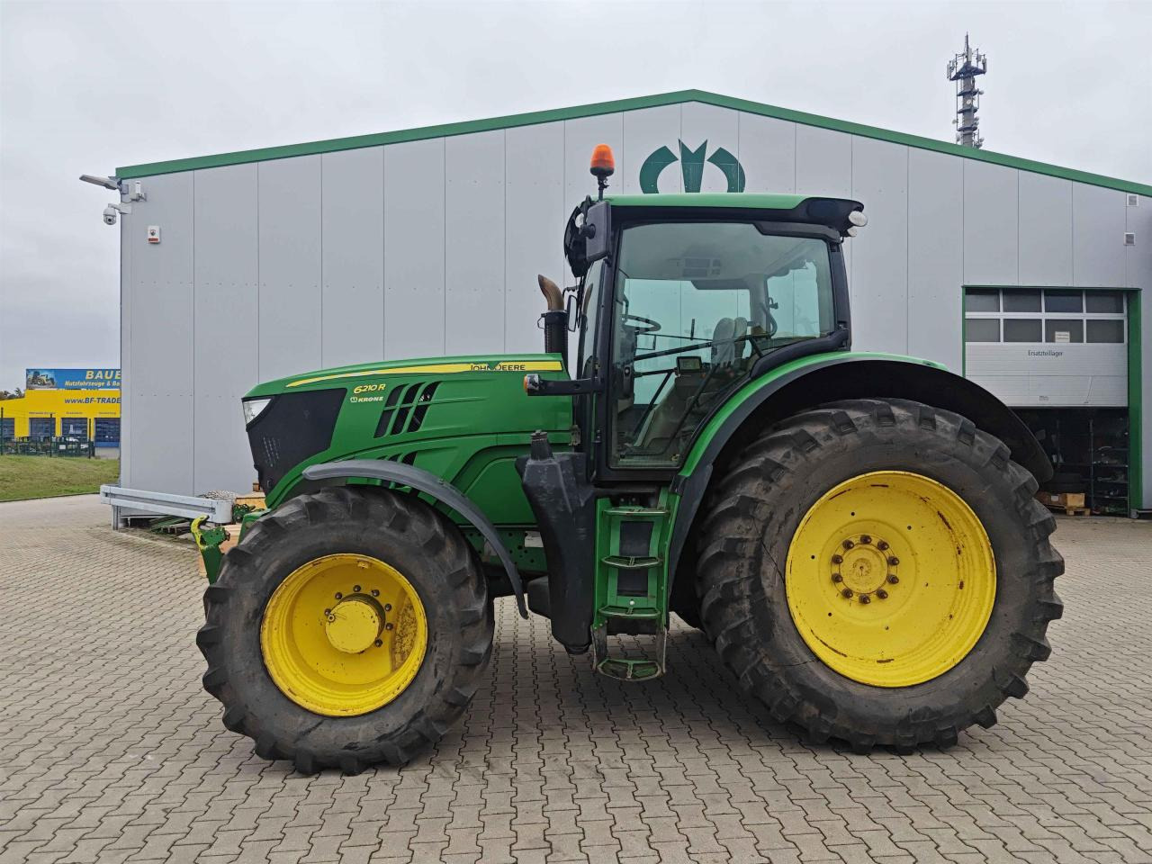 John Deere 6210R - Trator: foto 2 John Deere 6210R - Trator: foto 2