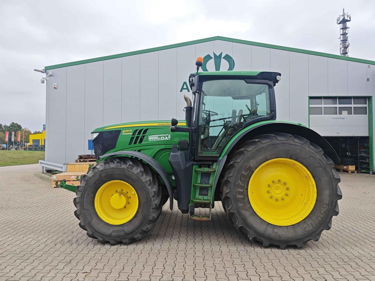 John Deere 6210R - Trator: foto 2 John Deere 6210R - Trator: foto 2