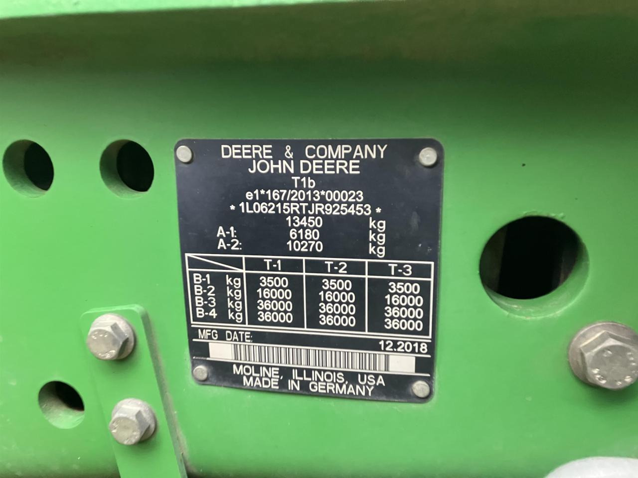 Trator John Deere 6215R: foto 11