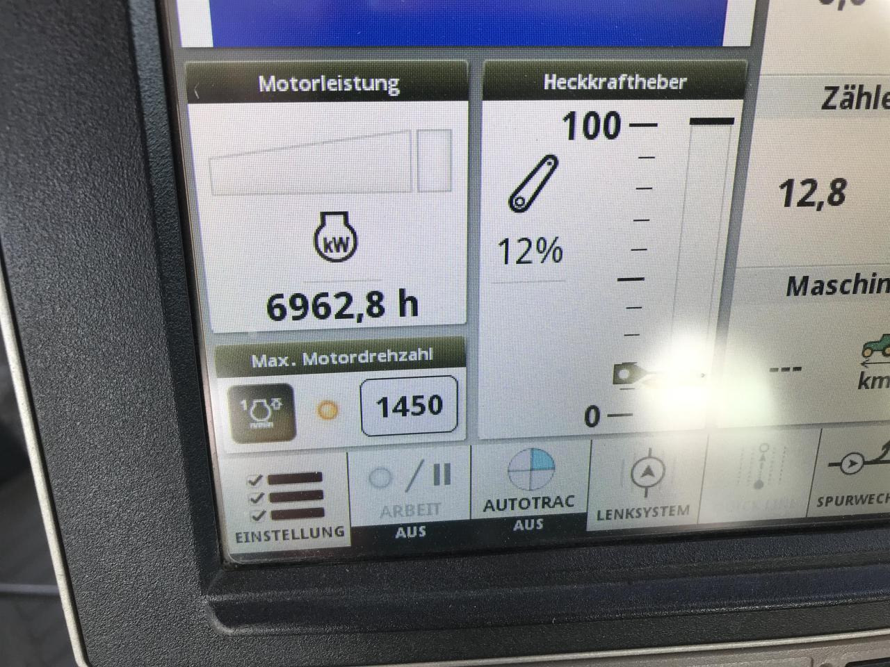 Trator John Deere 6215R: foto 10