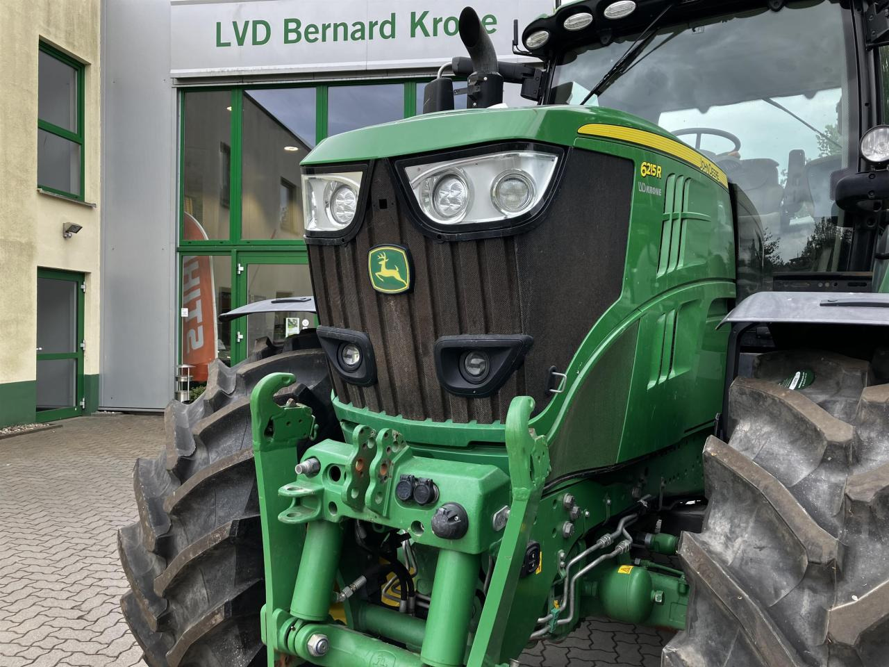 John Deere 6215R - Trator: foto 4 John Deere 6215R - Trator: foto 4