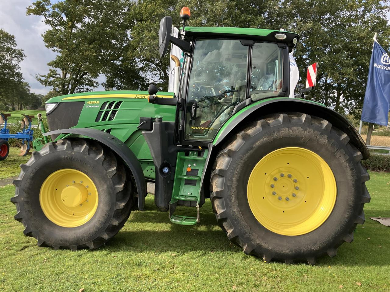 Trator John Deere 6215R: foto 7 Trator John Deere 6215R: foto 7