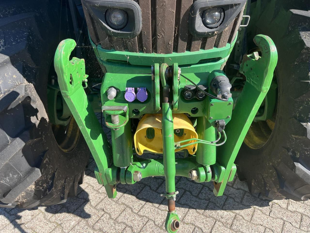 John Deere 6215R - Trator: foto 5 John Deere 6215R - Trator: foto 5