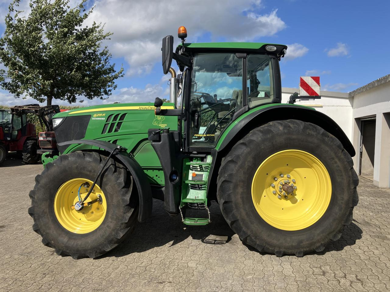 John Deere 6215R - Trator: foto 2 John Deere 6215R - Trator: foto 2
