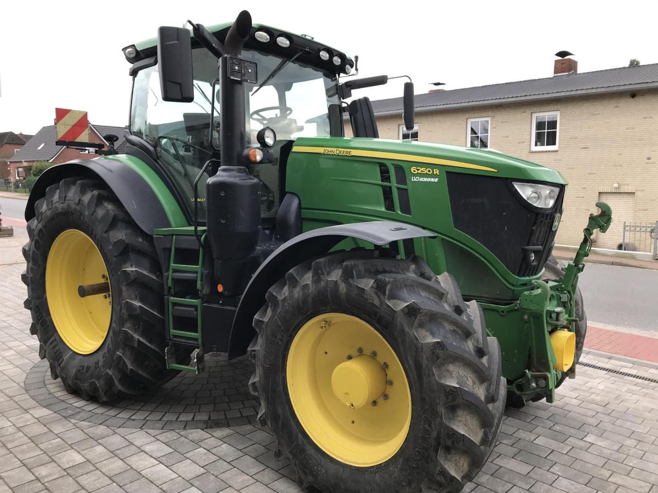 John Deere 6250R - Trator: foto 1 John Deere 6250R - Trator: foto 1