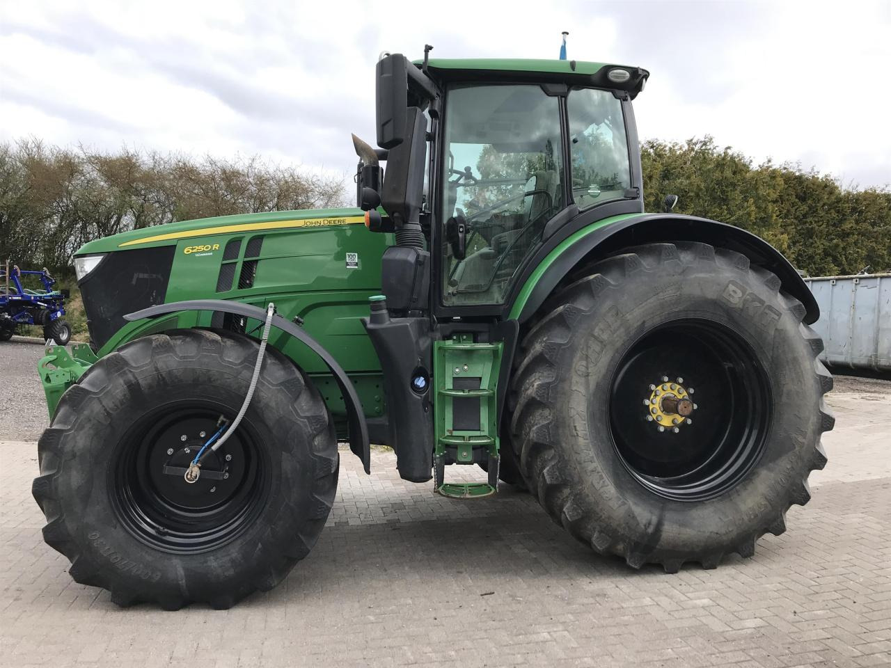 John Deere 6250R - Trator: foto 1 John Deere 6250R - Trator: foto 1