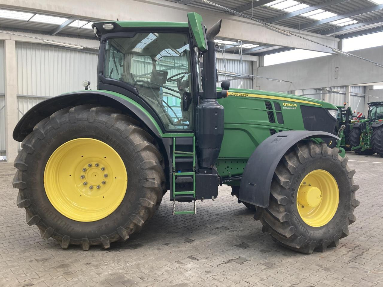 John Deere 6250R - Trator: foto 5 John Deere 6250R - Trator: foto 5