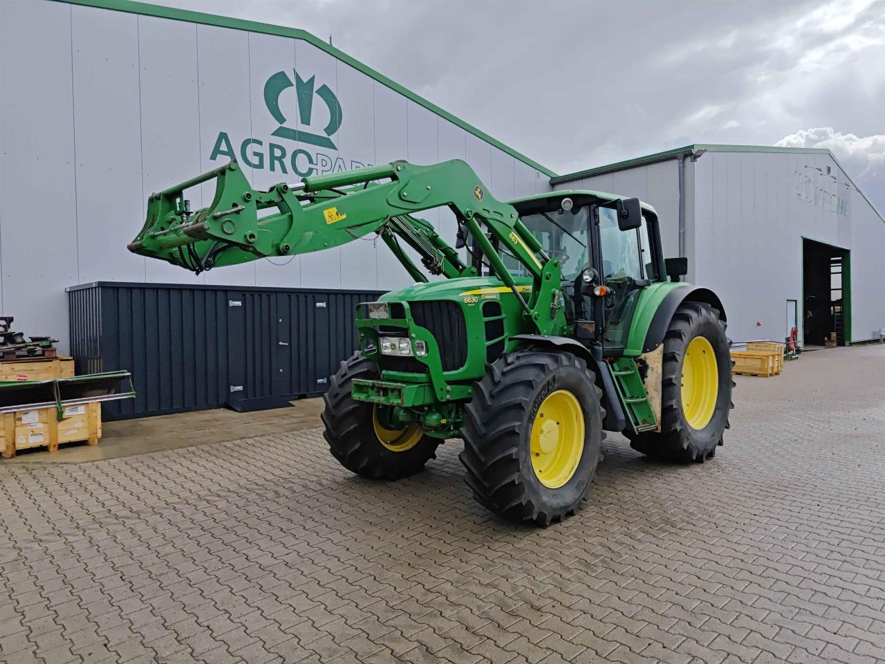 John Deere 6630 PREMIUM - Trator: foto 1 John Deere 6630 PREMIUM - Trator: foto 1