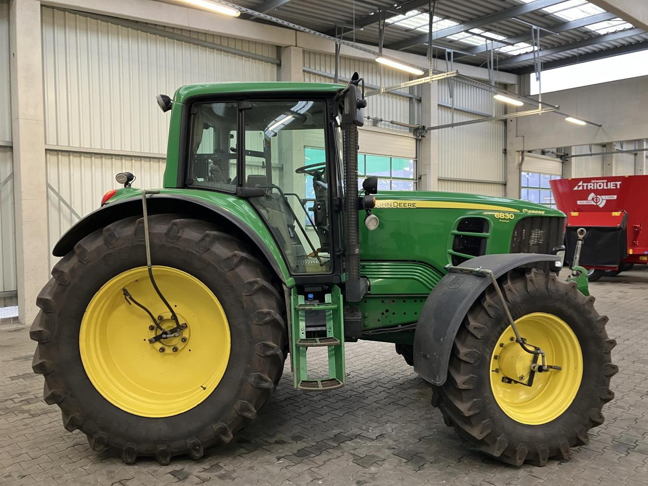 John Deere 6830 Premium - Trator: foto 4 John Deere 6830 Premium - Trator: foto 4