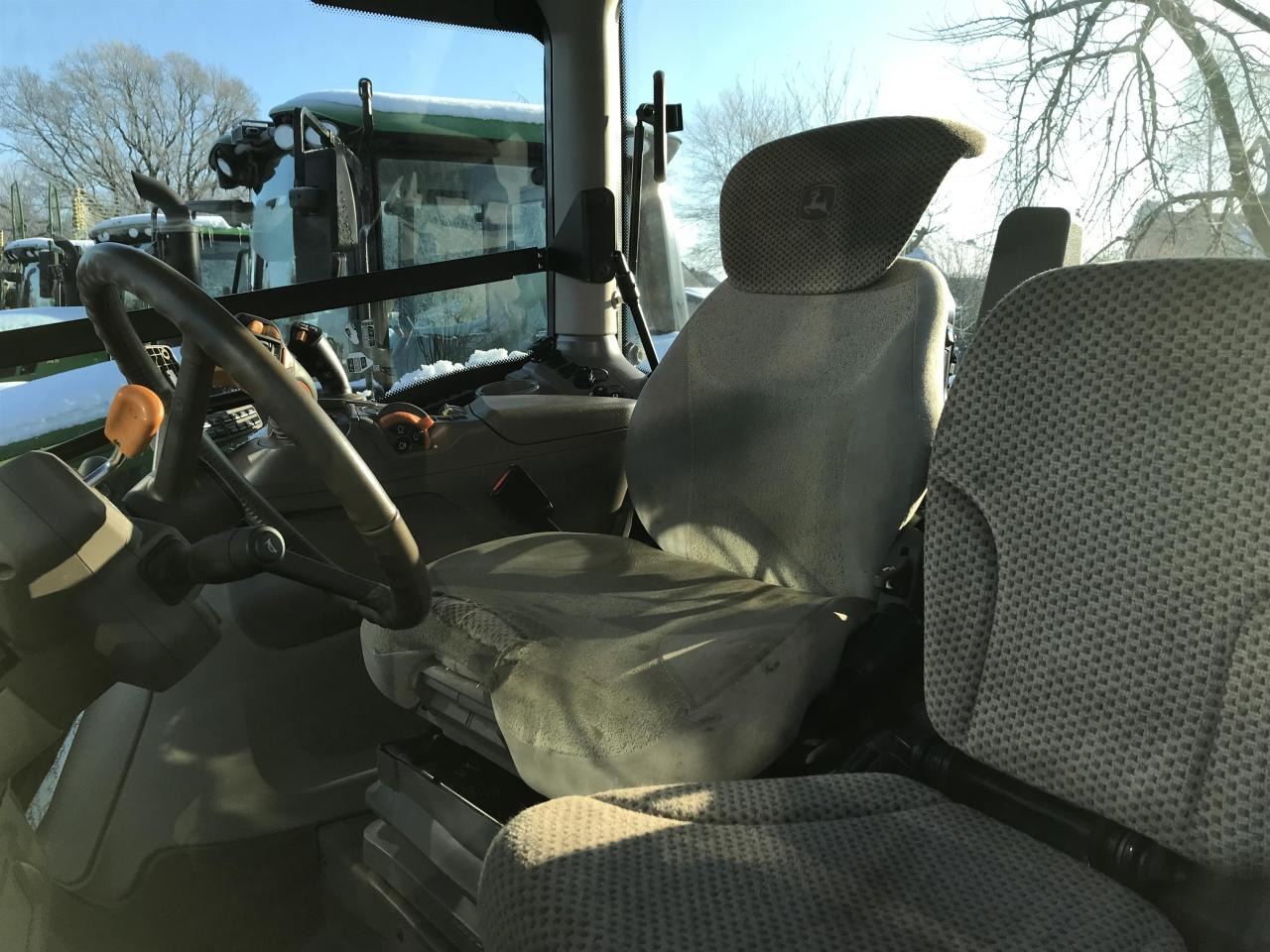 John Deere 6R 140 - Trator: foto 5 John Deere 6R 140 - Trator: foto 5