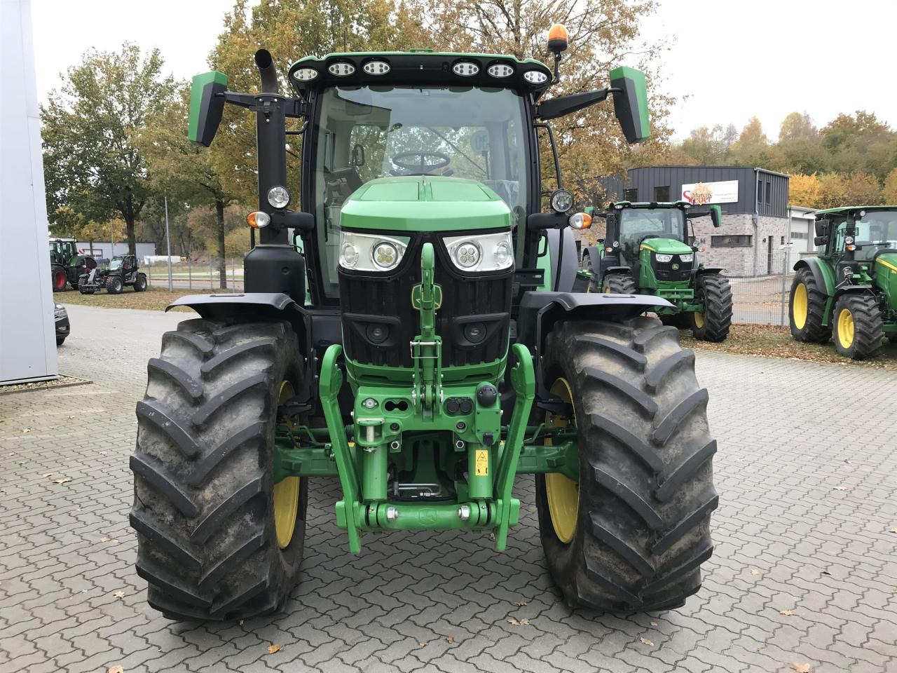 John Deere 6R 155 - Trator: foto 3 John Deere 6R 155 - Trator: foto 3