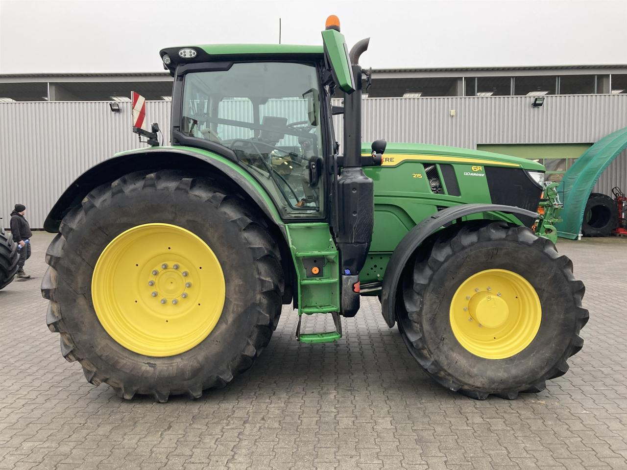 John Deere 6R 215 - Trator: foto 4 John Deere 6R 215 - Trator: foto 4