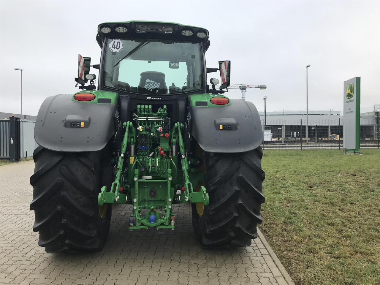 John Deere 6R 215 - Trator: foto 3 John Deere 6R 215 - Trator: foto 3